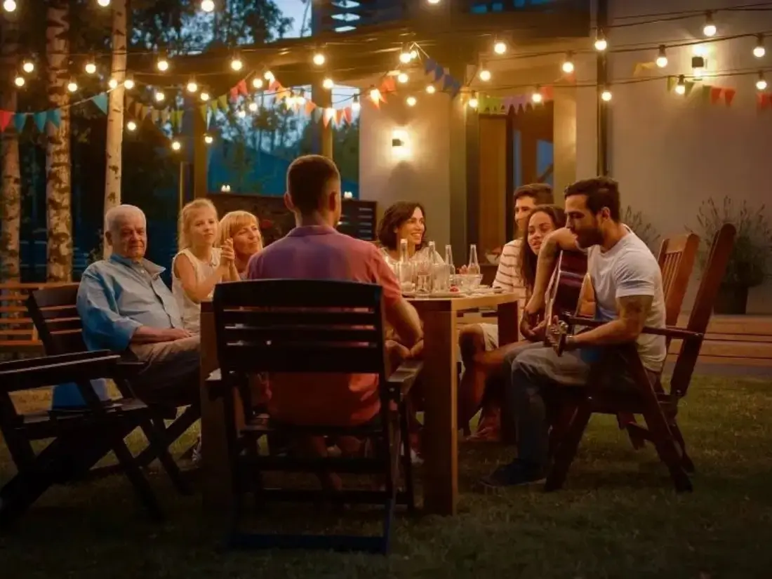 West Island pest control family gathering in backyard